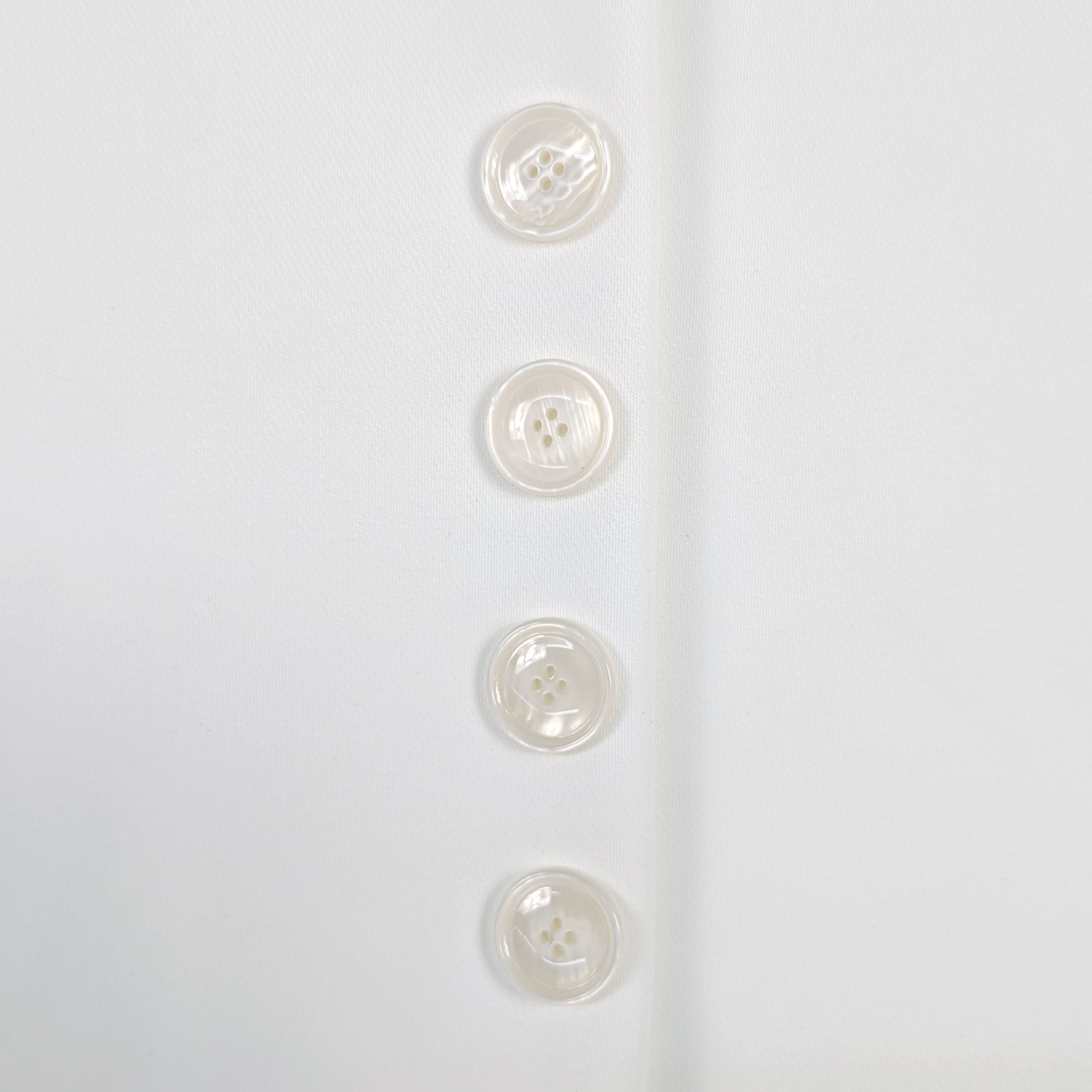 Bottone Finish Lucido Panna 4 Fori Image