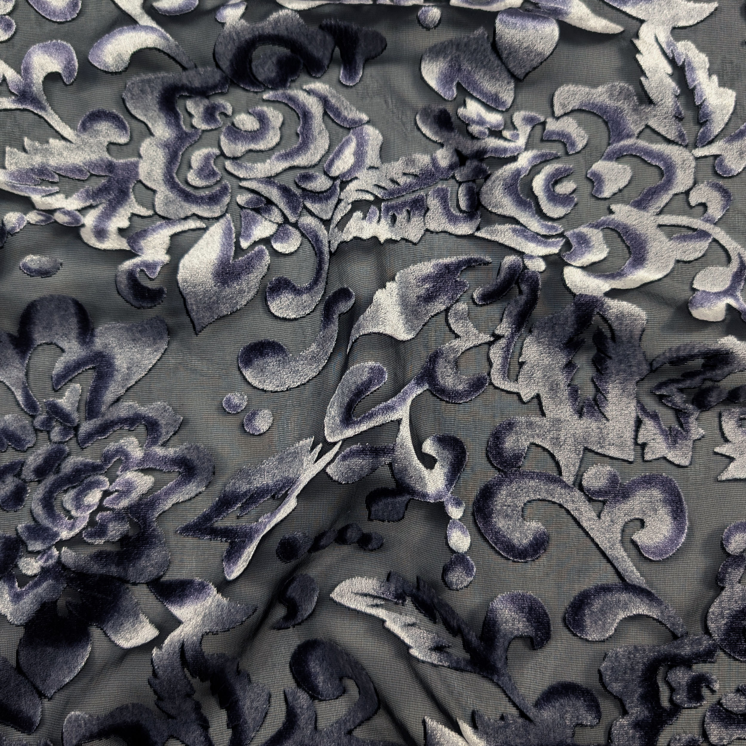 Tessuto Raso Damascato per Arredamento motivo floreale cashmere verde