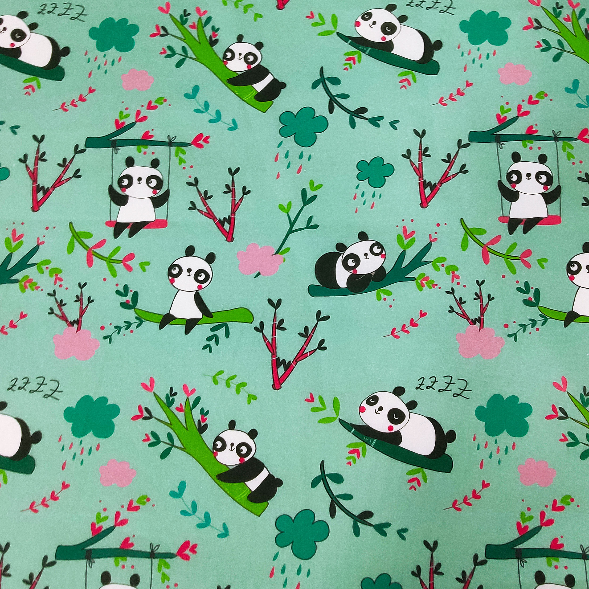 Ritaglio Cotone Panda Grandi Sfondo Verde Menta 50x150 cm