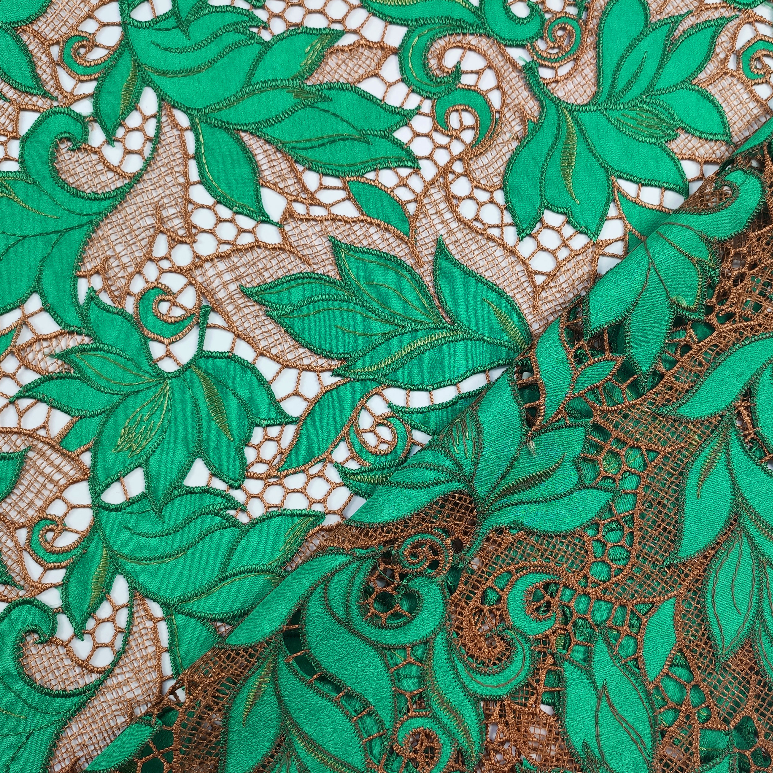 Pizzo Alta Moda Verde Image