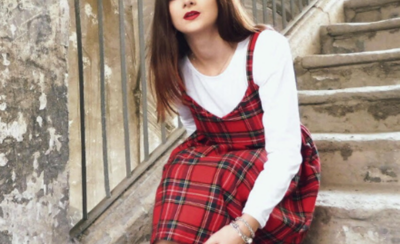 abito moda in tartan rosso panini tessuti