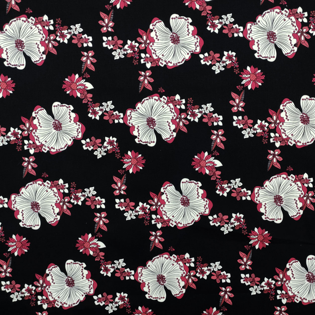Stoffa rasatello cotone fiori bianchi e fuxia scuro