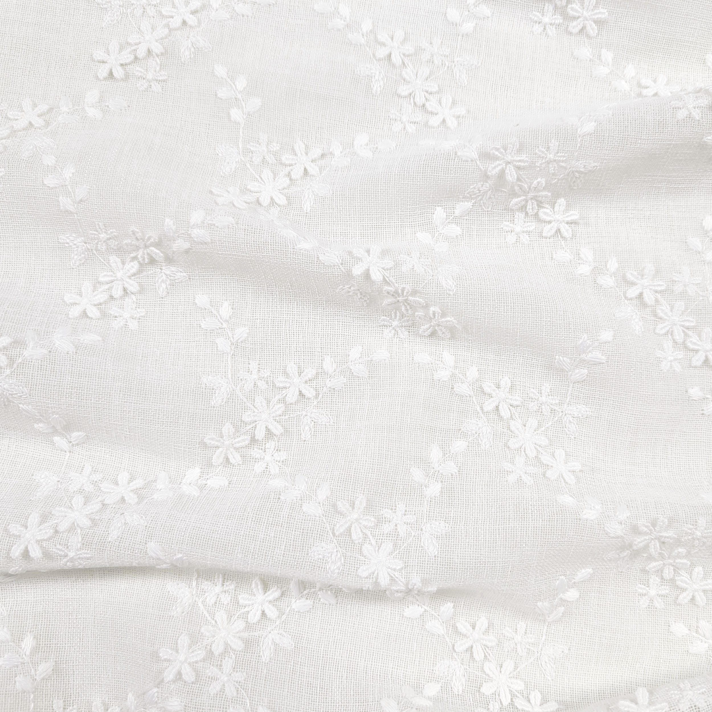 Tessuto Tendino Smerlato Fiorellini Bianco Image
