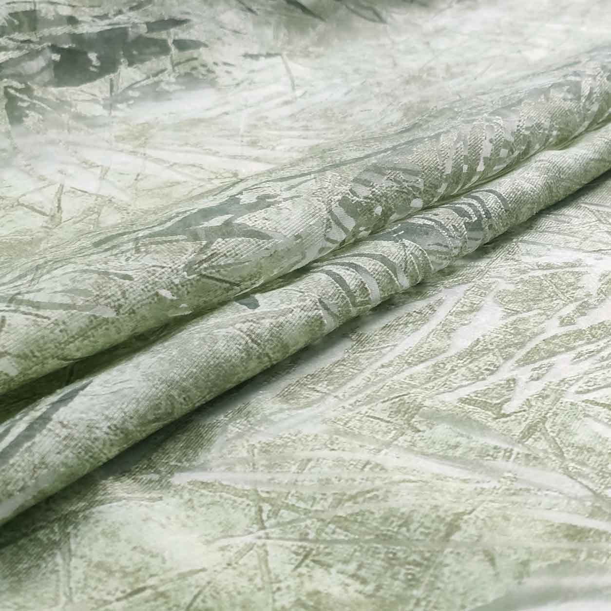tenda-semitrasparente-con-foglie-sagomate-verdi