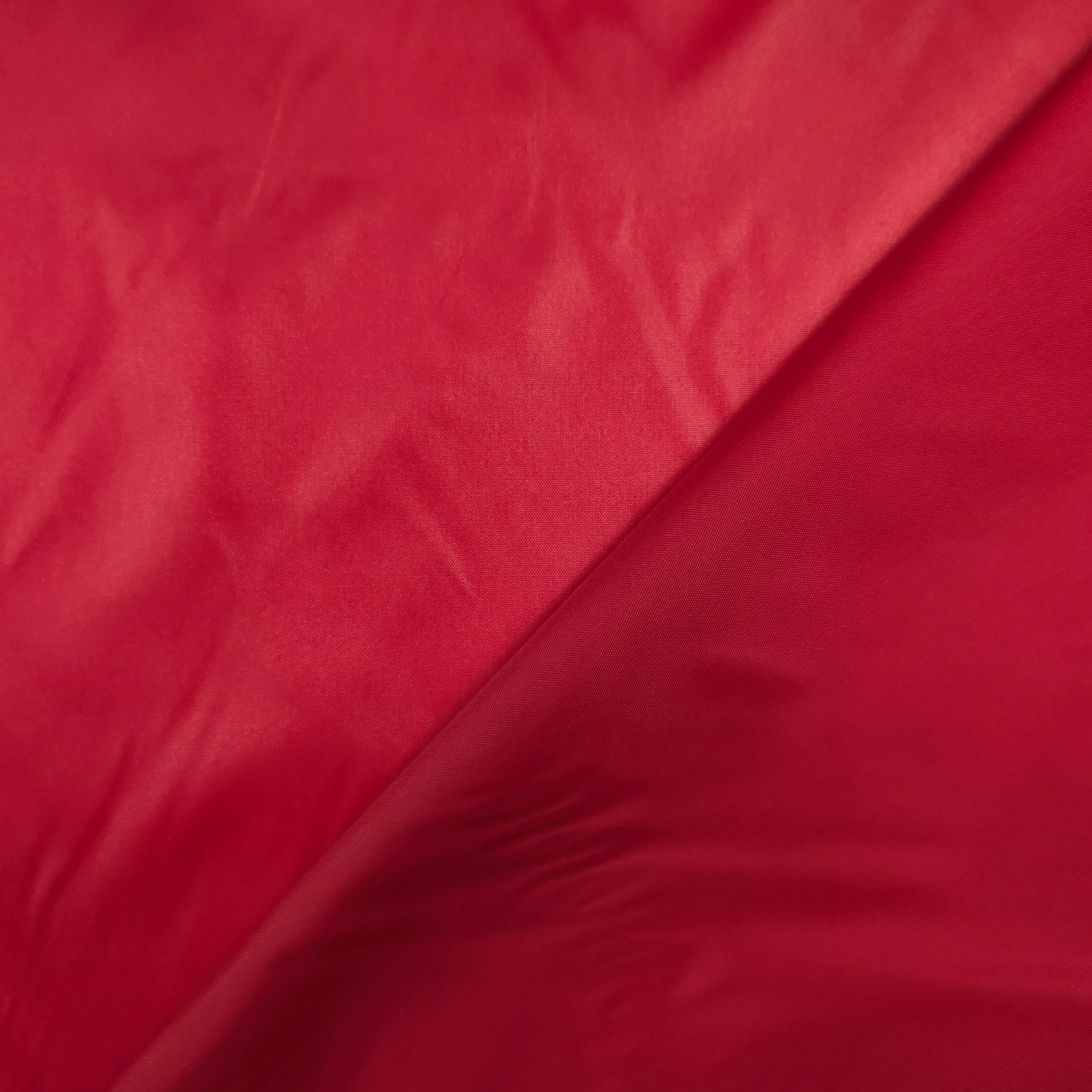 Tela Piumino Impermeabile Rossa Image