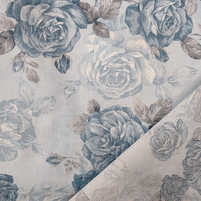 Tessuto cotone leggero rose azzurre
