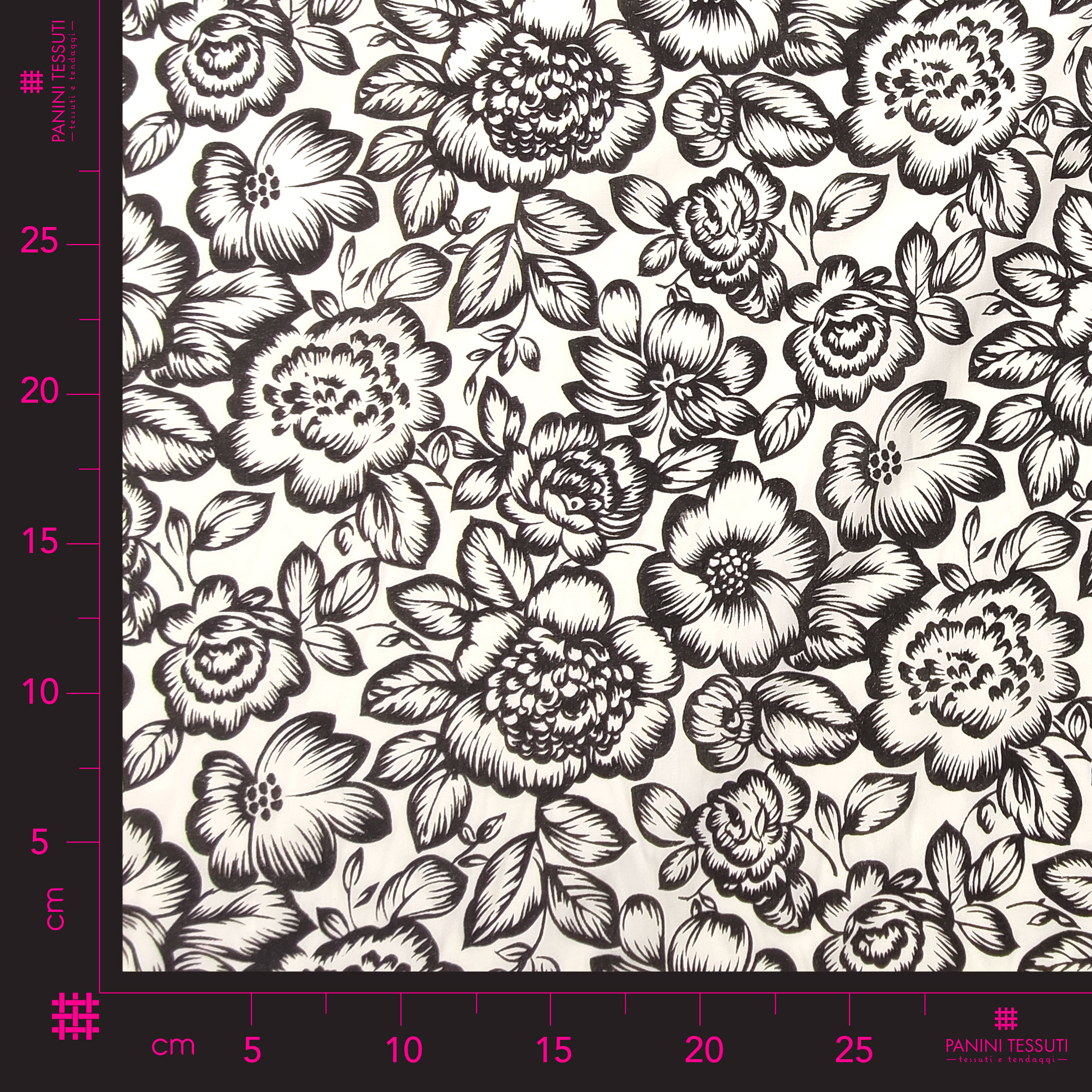 Tessuto in Cotone Fantasia Fiori Neri