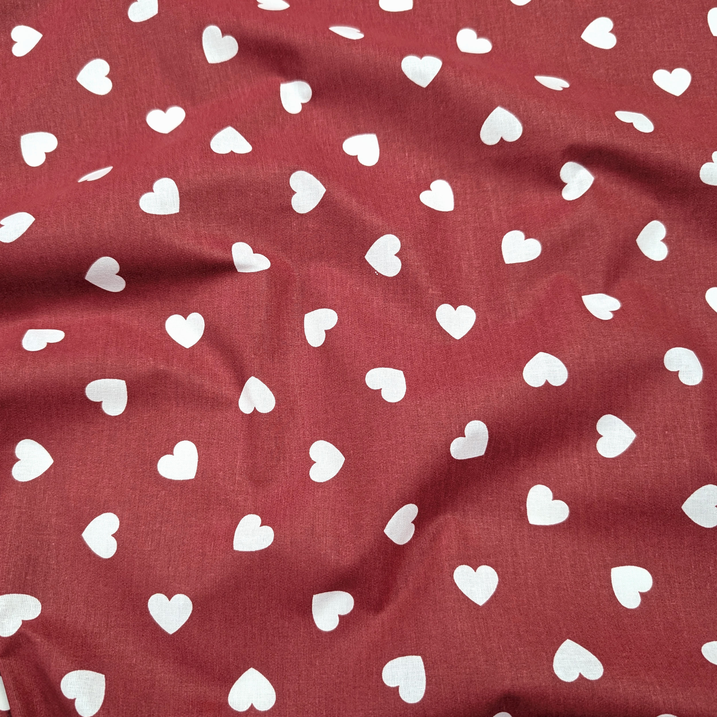 Cotone Cuori Bianchi con Sfondo Rosso Image