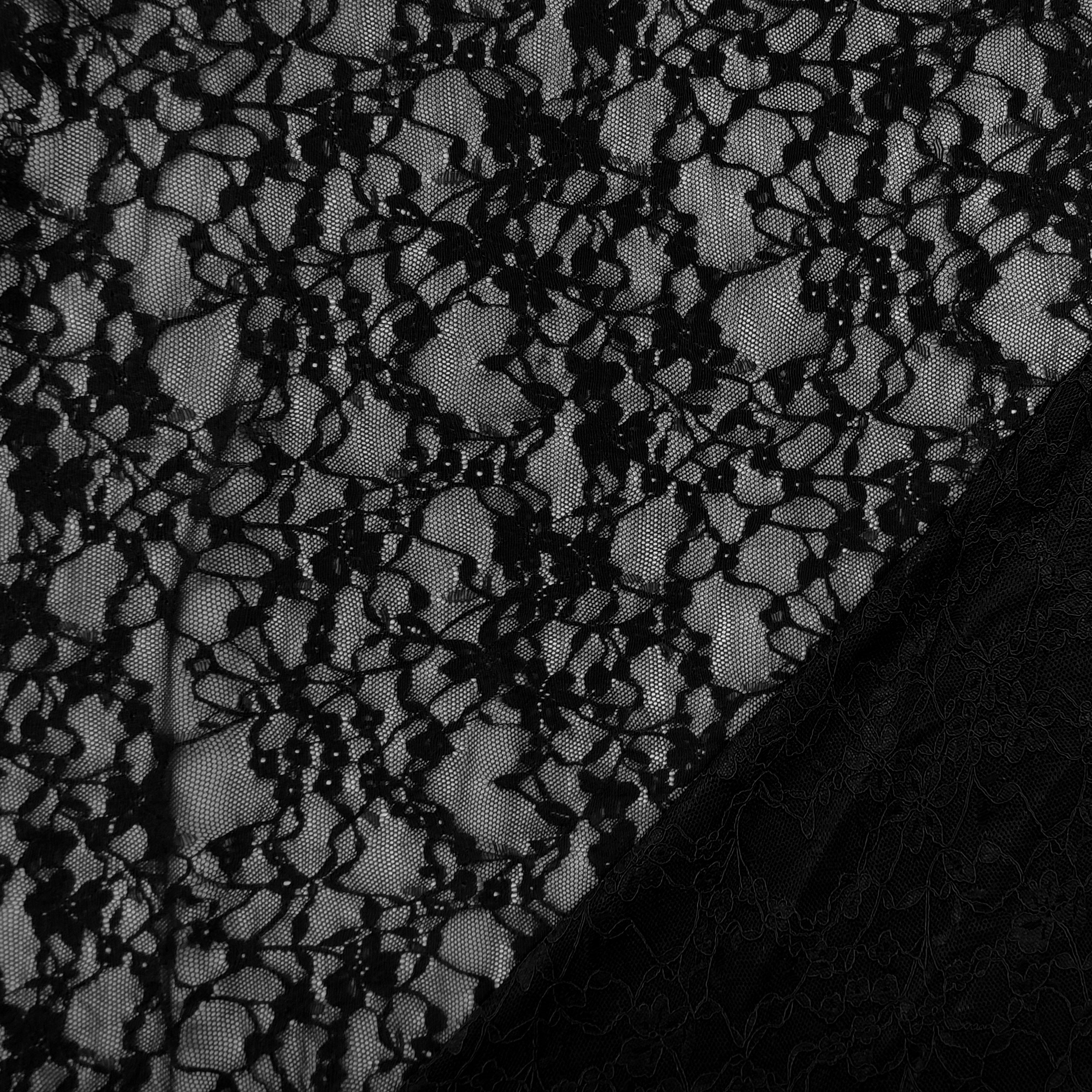 Pizzo Elastico Floreale in Nero