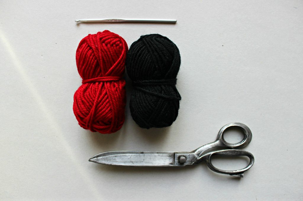 idee-originali-uncinetto-collana-fatta-a-mano