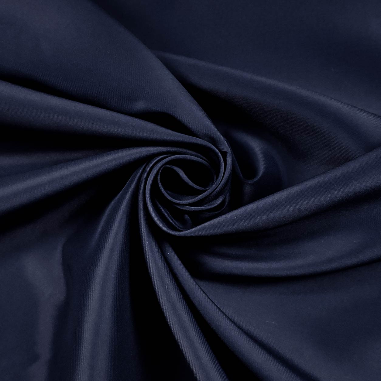 abito-da-sposa-in-raso-duchesse-blu-notte