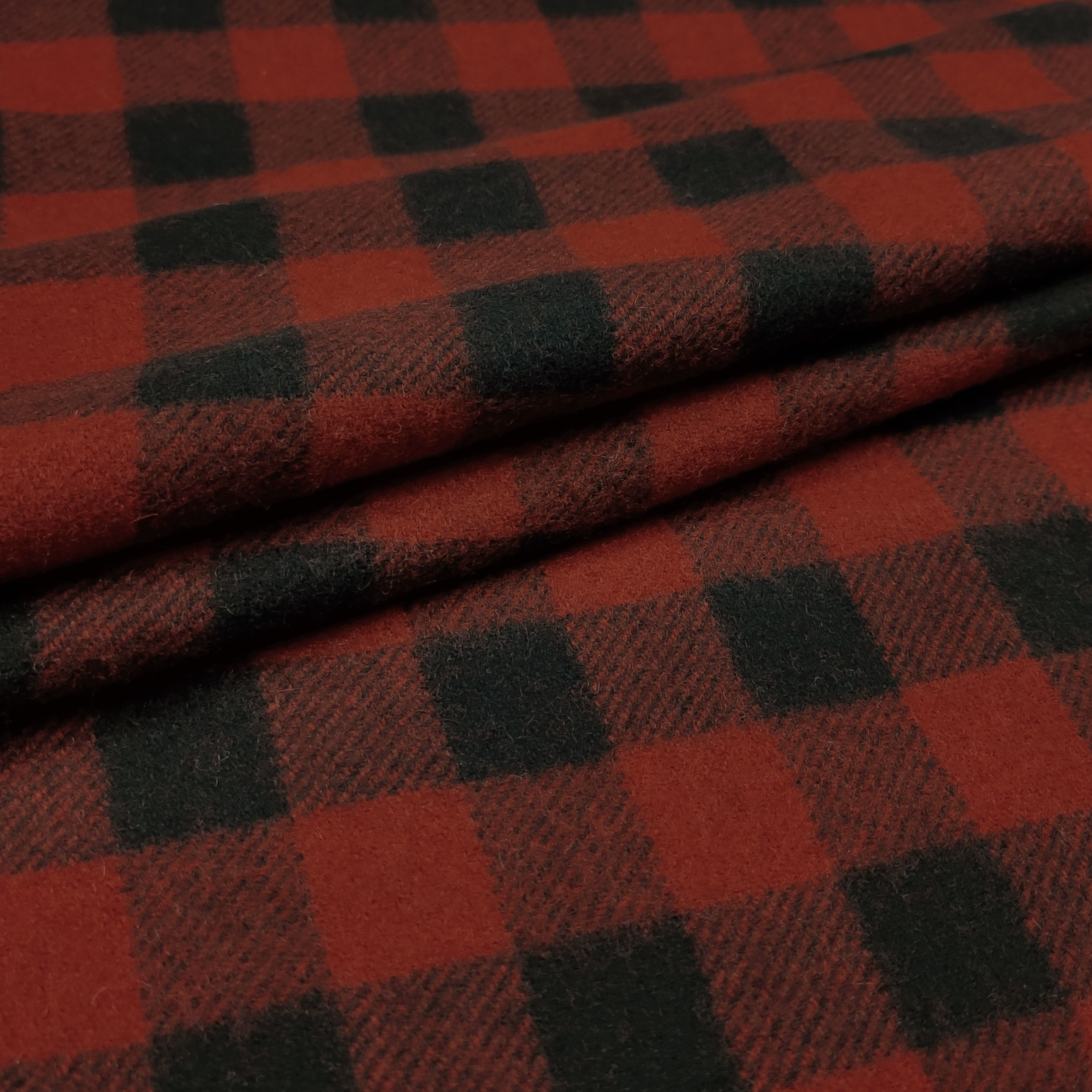 Promo Le Plaid 125 X 150 Cm chez Carrefour Promo Le Plaid 125 X 150 Cm chez Carrefour
