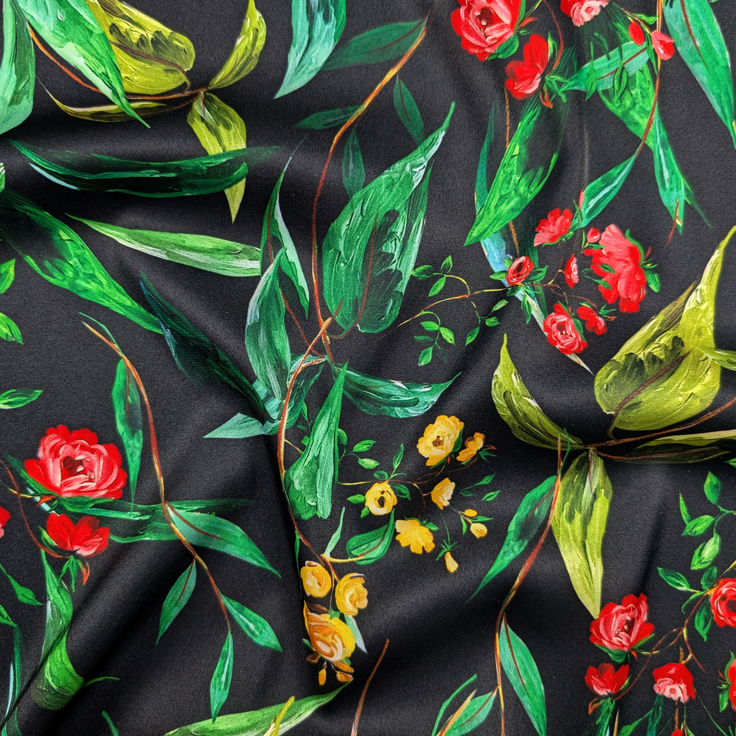 Raso Setato Alta Moda Rose e Fiori Gialli Image