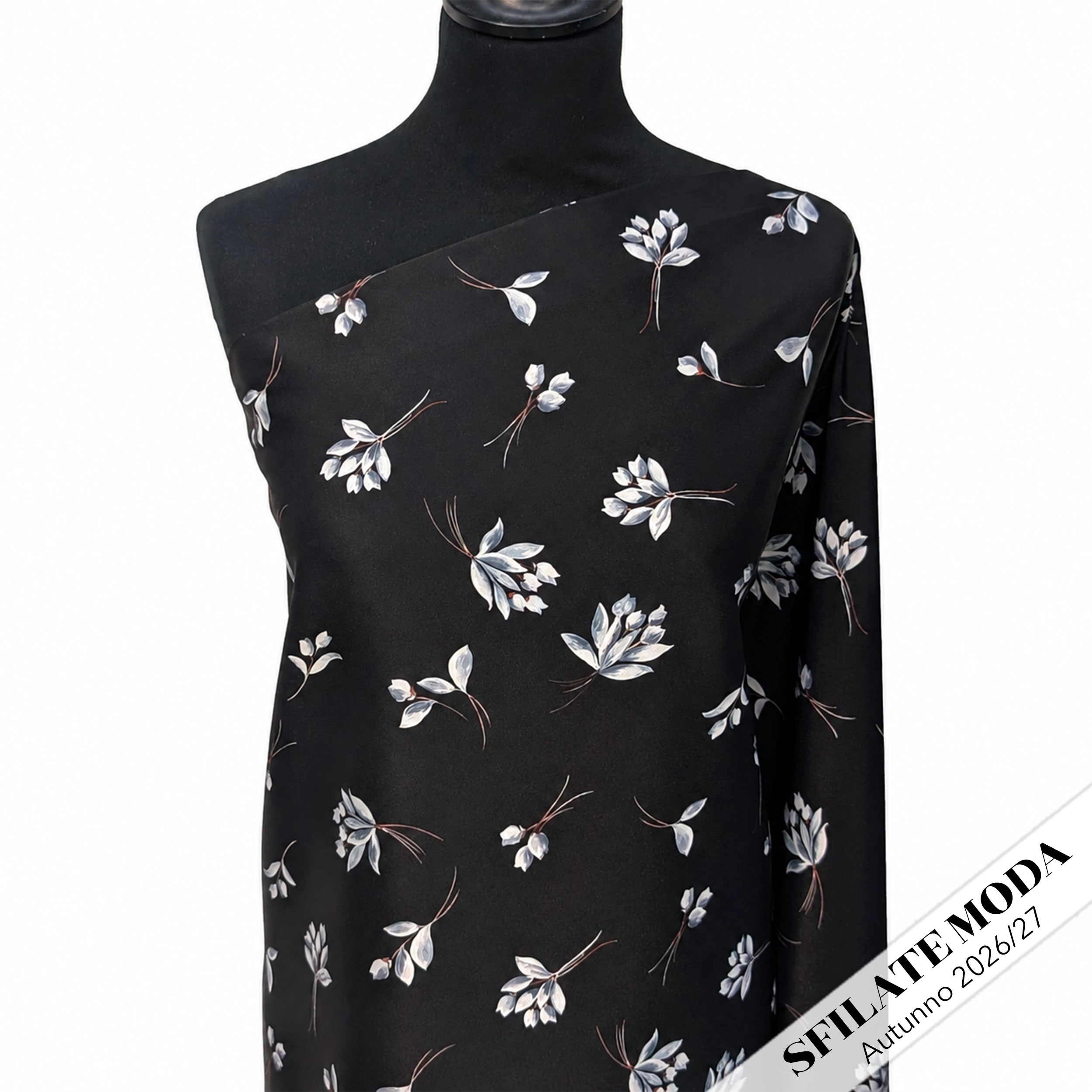 Raso Setato Alta Moda Nero Fantasia Floreale Image