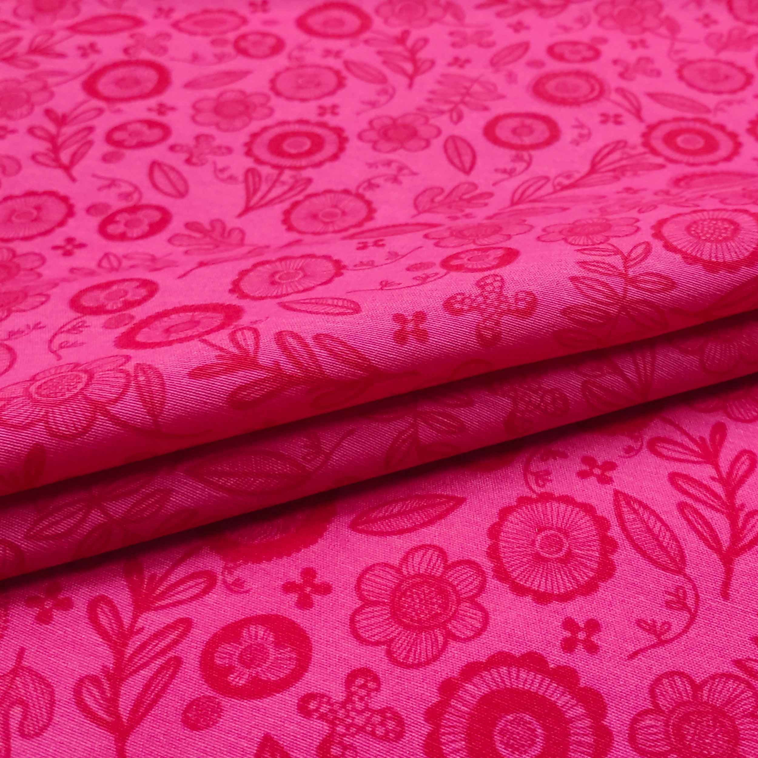 Tessuto Misto Cotone Fantasia Fiori Disegnati Fuxia