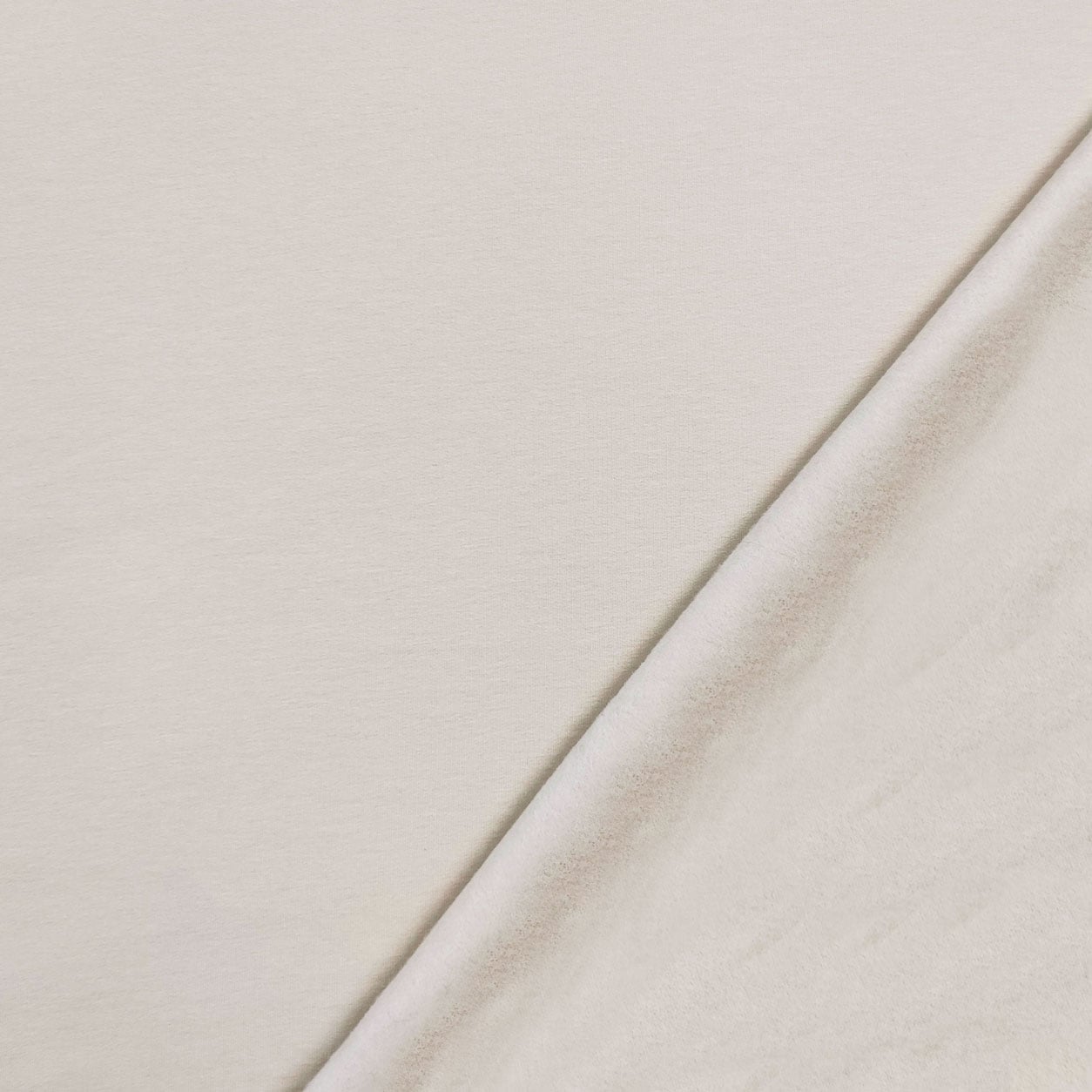 Felpa-invernale-beige