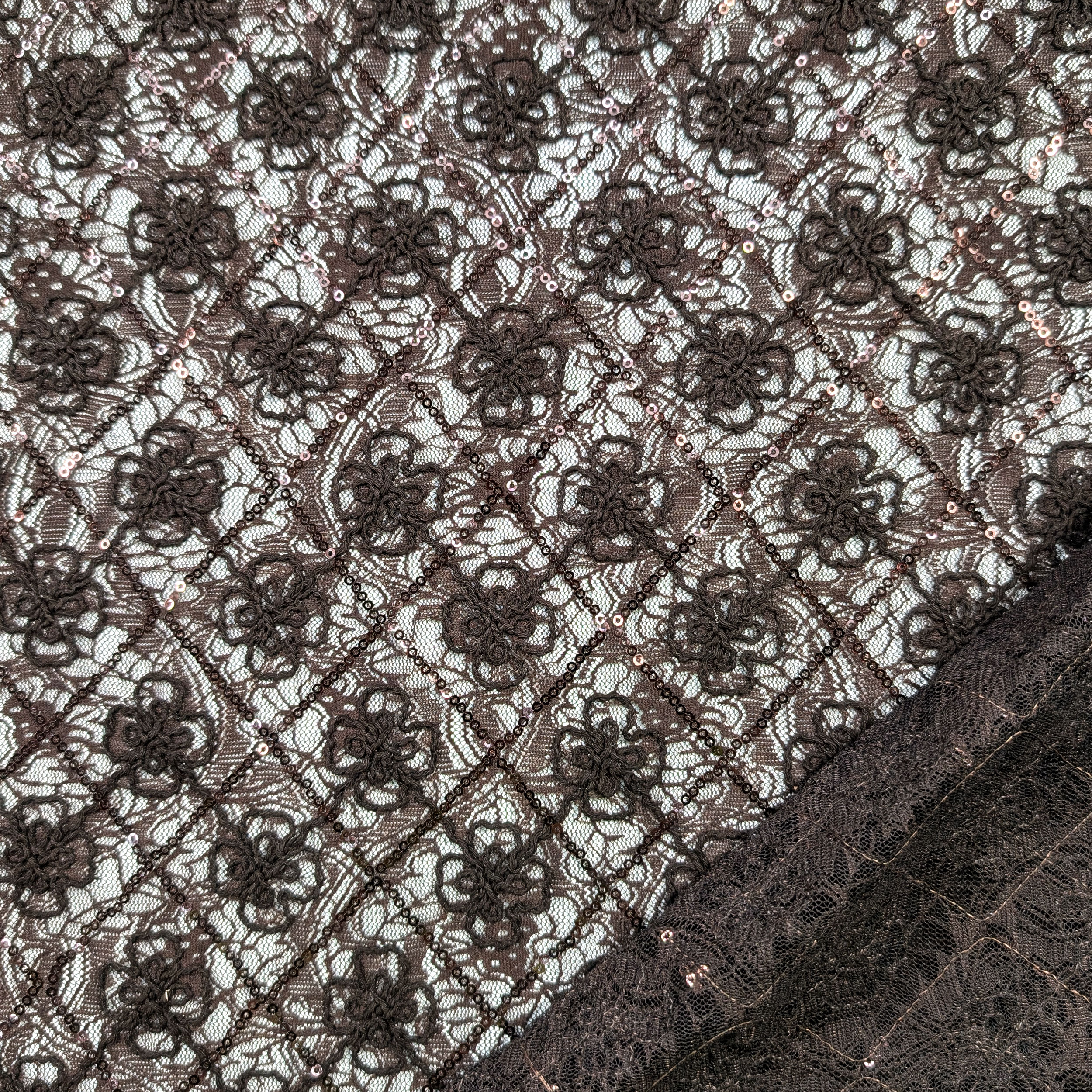 Pizzo Bielastico Fiori Ricamati e Paillettes Marrone Image